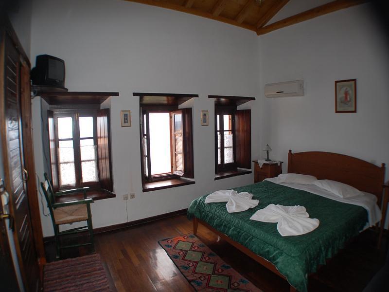 Goulas Traditional Guesthouse Monemvasía Exterior foto