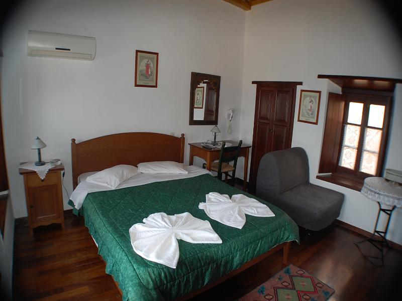Goulas Traditional Guesthouse Monemvasía Exterior foto